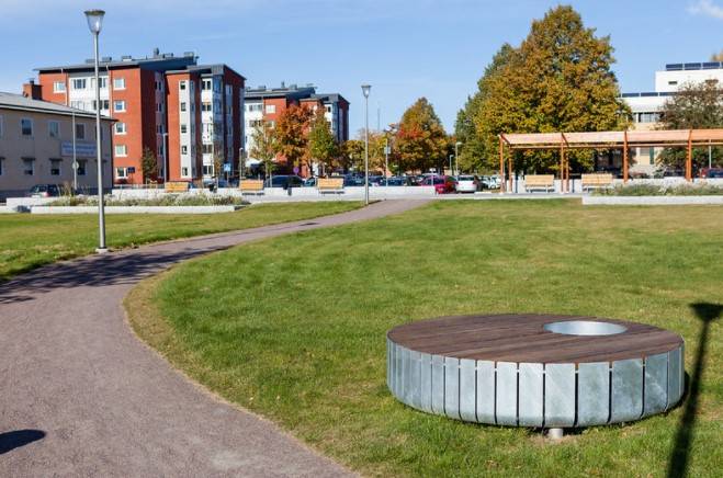 Stripes Circle Bench