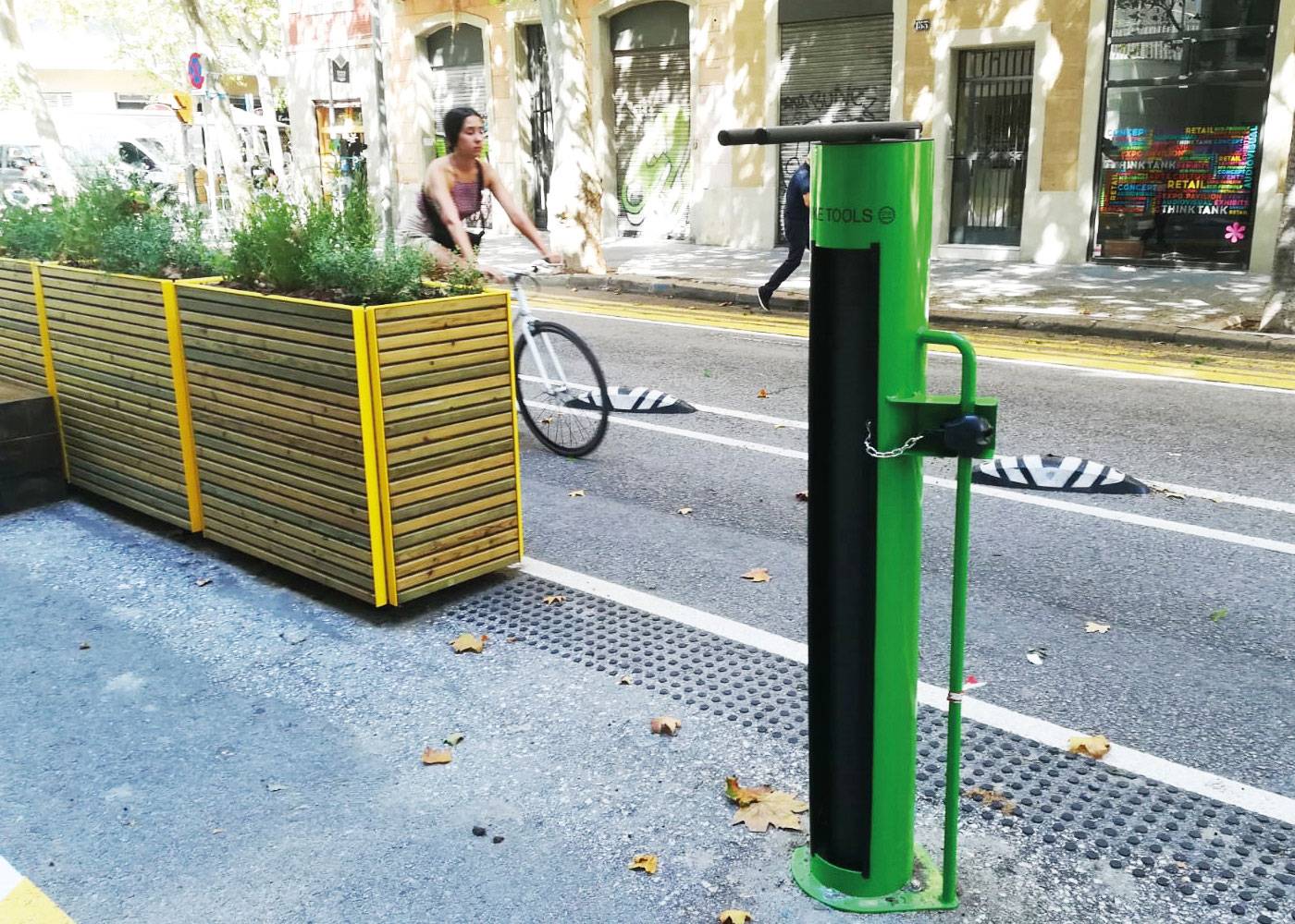 Benito Biki Bike Repair Station