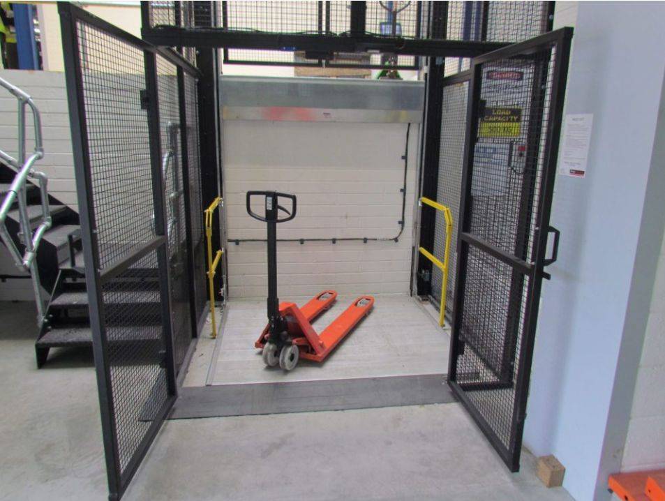 BayLift  - Low rise, Goods Only lift - Goods only lift for short travel heights