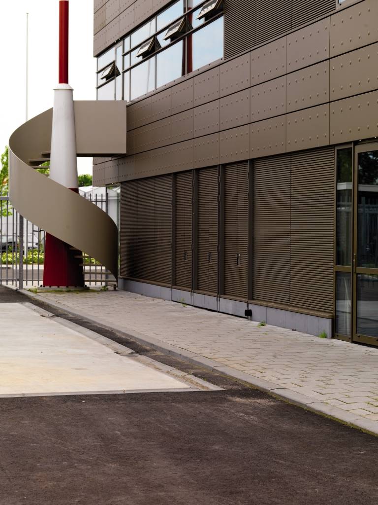 Continuous Louvre Blade Linius  - Aluminium Louvre System