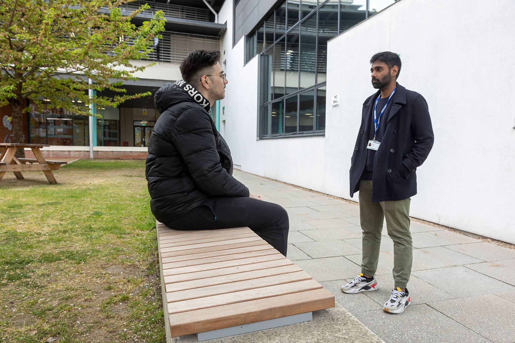 Contor Wall-top Seating