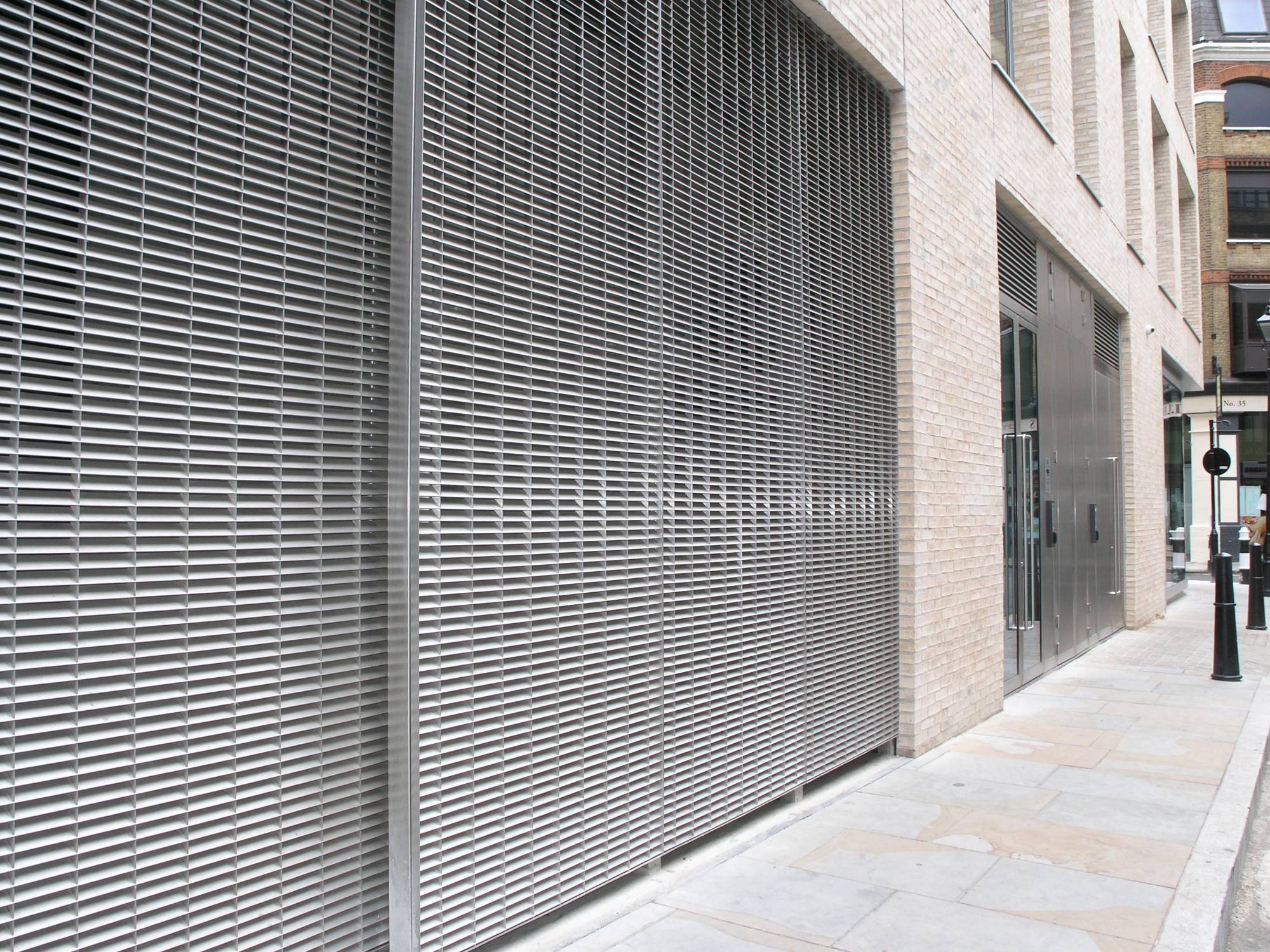 DeltaBox/SS Stainless Steel Louvre - Louvre Protective Privacy Screen