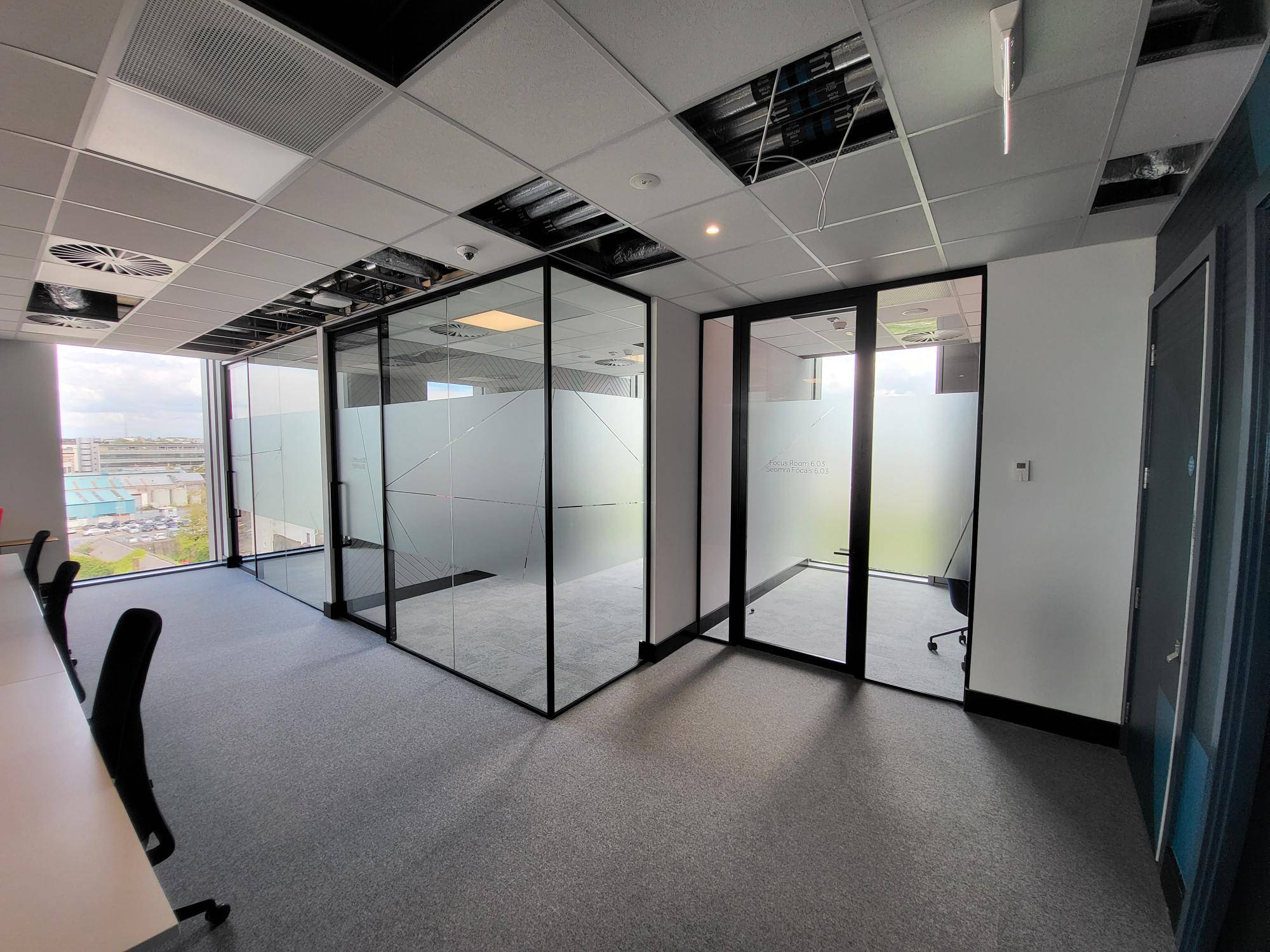 Quartz - Frameless Single Glazed Partition Panels - Frameless, Acoustic, Glass Partition
