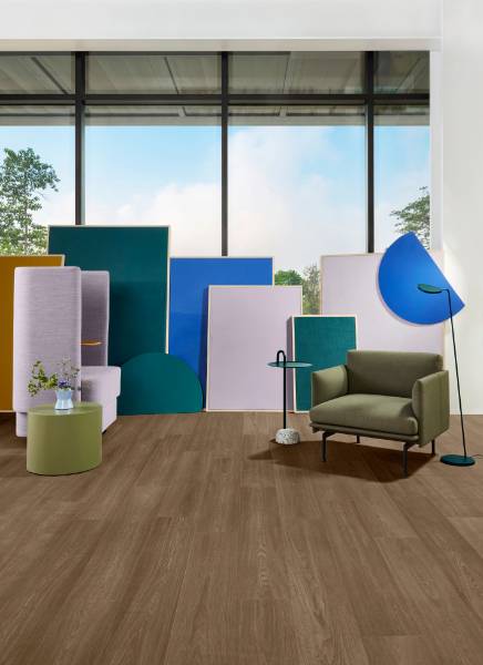 Art + Science PVC-Free Collection: Pivot 4499V