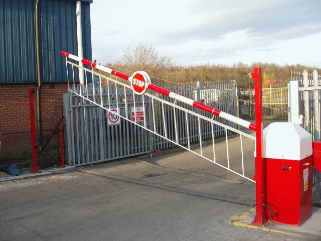 Heavy Duty Rising Arm Barrier