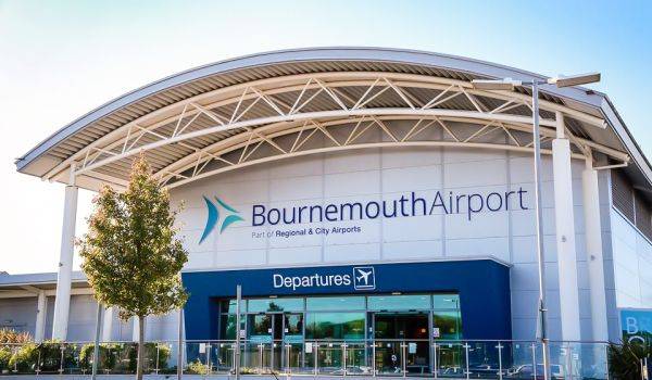 Bournemouth Airport - Joe's Coffee House - Classic Chainlink sliding shutters