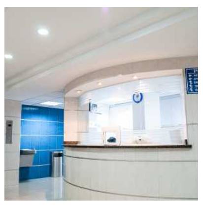 INSTANTA TOUCH-FREE SOLUTIONS HELP ROYAL UNITED HOSPITAL PRIORITISE HEALTH AND HYGIENE IN THE WORKPLACE.