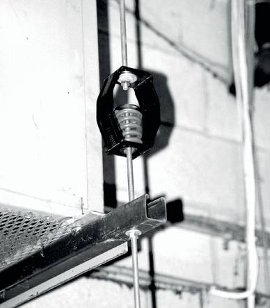 Kinetics SH Spring Isolation Hangers - 25–51 mm Deflection