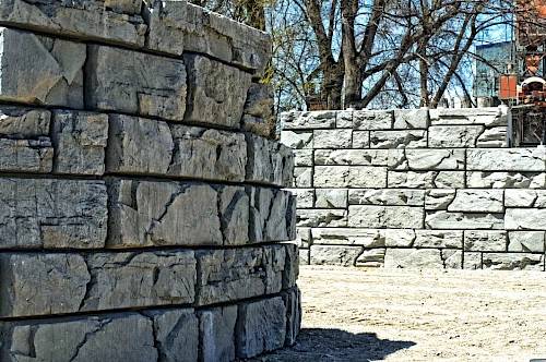 Verti-Block | Retaining Wall Solution - Retaining Wall