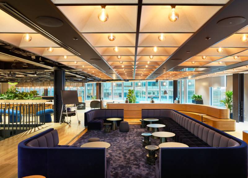 International Technology & Data Firm London HQ