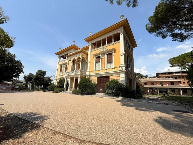 Italian Resin Bound Marble Paving for a Villa in Genoa