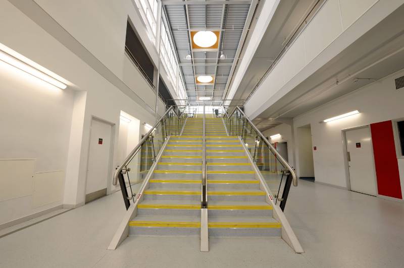 Duo D410, D411 and D431 Balustrades at Stockland Green College