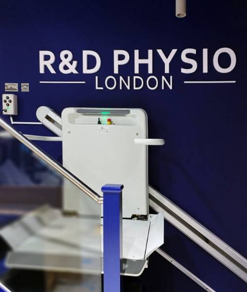 Vimec V6R Platform Stairlift