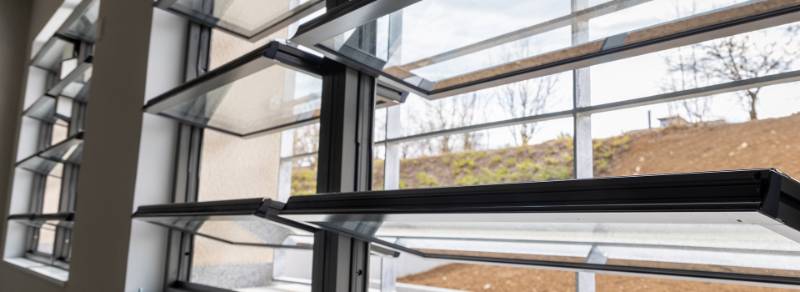 Louvre Window Airstream - AOV Smoke vent SHEV - Louvre