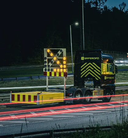 Arbeidsvarsling- og sikring - Tversgående sikring - 100K Julietta TMA bilmontert støtpute m/ ES TMA-panel