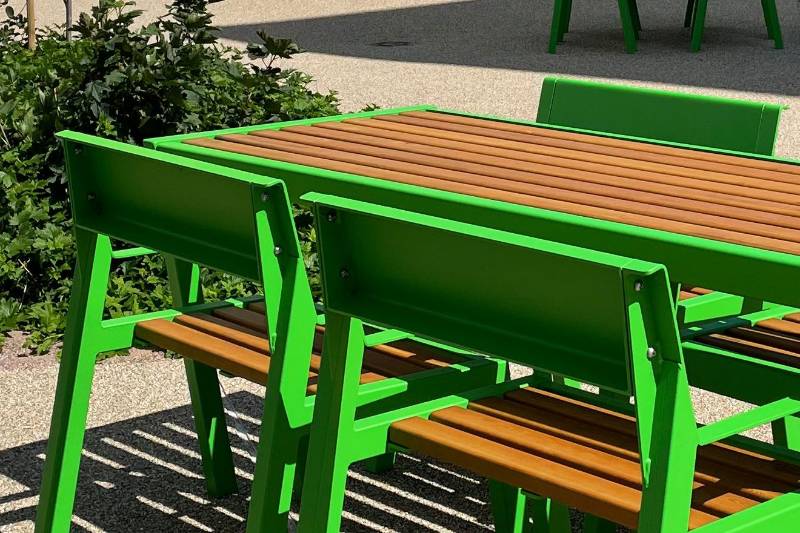 Casteo Table - Table