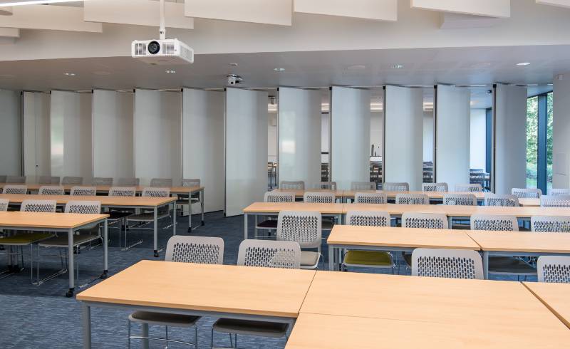 Dorma Variflex Semi Automatic Acoustic  moveable wall by Style creates Covid-safe space at East Anglia University