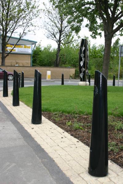 ASF 134 Recycled Cast Iron Bollards - Whitwood