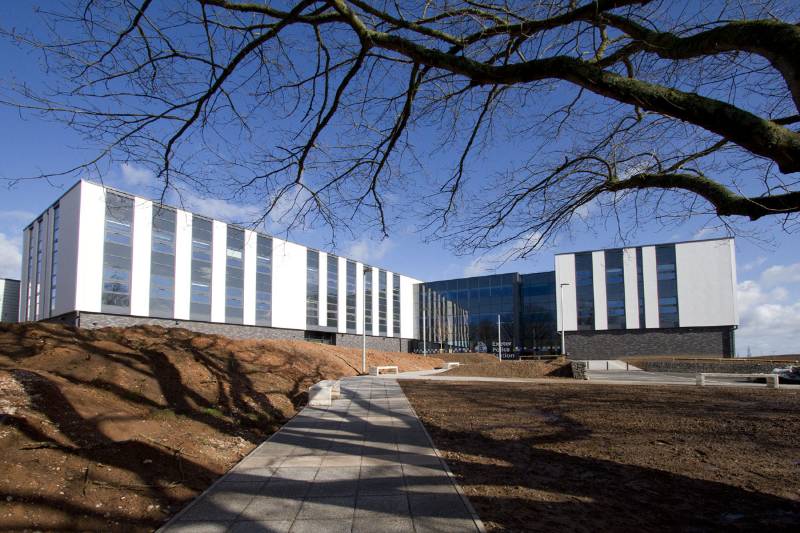 Metsec’s SFS steel framing system has helped to create a seamless finish to the façade of a new state-of-the-art custody centre and strategic policing hub for Devon and Cornwall Constabulary.
