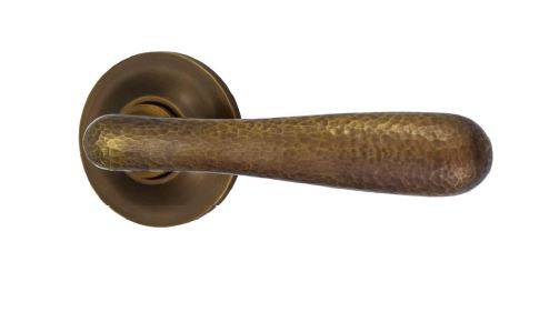 Hammered Lever Handle (HUKP-0201-29) - Door handle