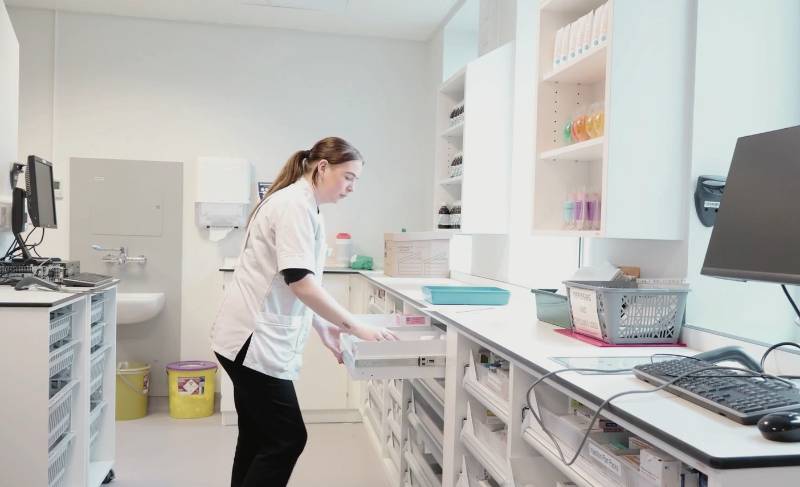 Darent Valley Hospital - Pharmacy Dispensary Unit