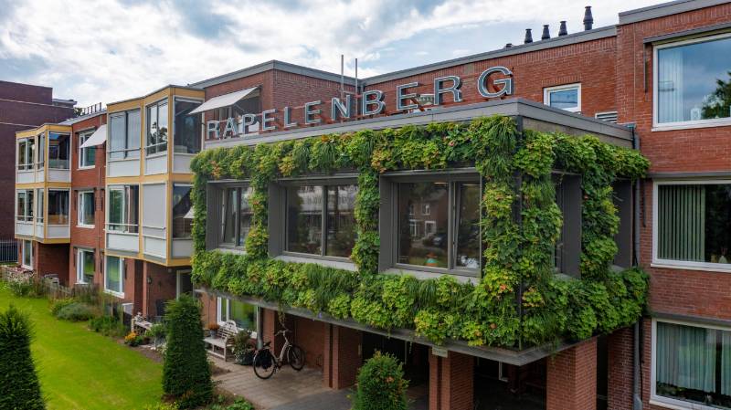 Future-proof Renovation of Healthcare Facility Lunet Rapelenberg through Implementation of Green Roof and Green Walls