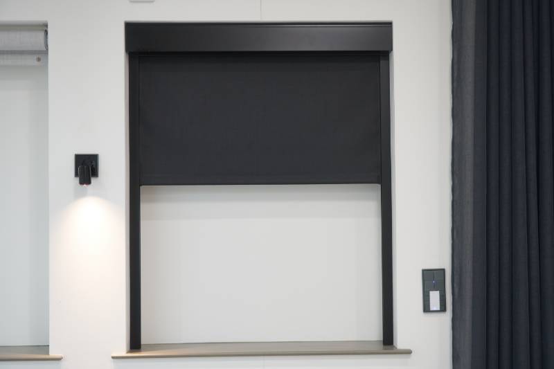 Motorised Blackout Blinds - KuroLok