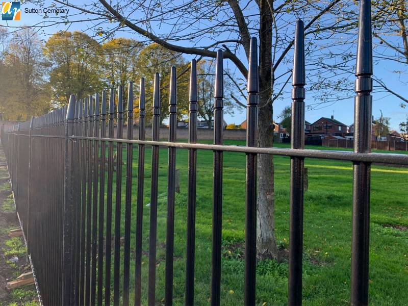 Albany Vertical Bar Steel Railings – Bespoke Decorative Finial Fencing for Residential and Public Spaces