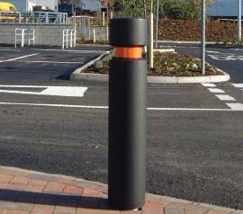 EB100 Bollard