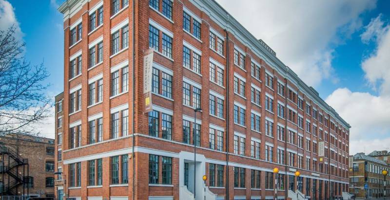 Warehouse conversion using Clement W40 steel windows and Jansen steel doors