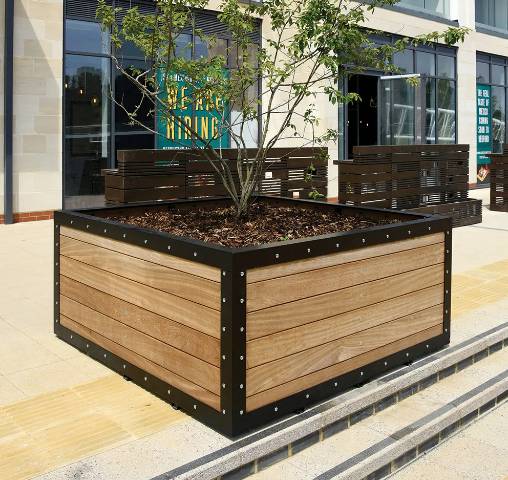 Bedlington Timber Planter With Steel Frame