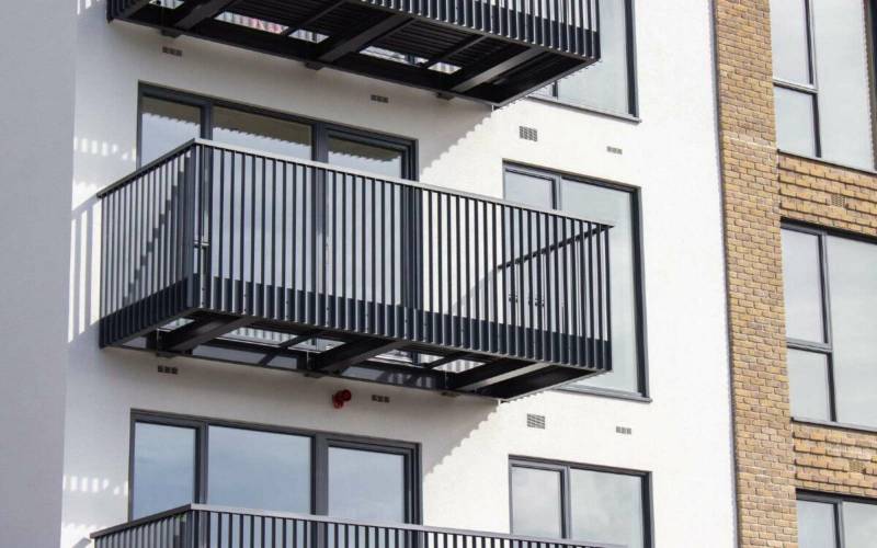 Extreme Balconies Install AliDeck Ultra Board and AliRail Plate Fix at the Prestigious Seven Mills Development in Dublin, Ireland