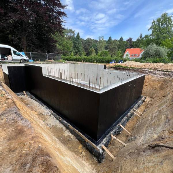 The GOAT – Liquid-Applied Reactive -Waterproof roofing membrane - Liquid Applied Waterproof Coating