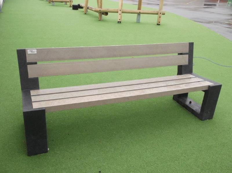 Matrix 05 straight bench with back