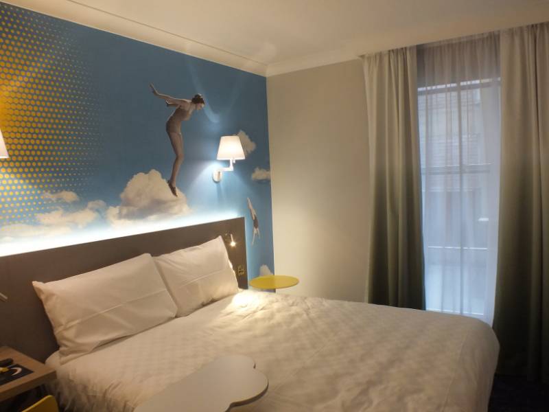 Ibis Styles, Portland, Manchester - Curtains and Voiles