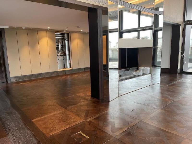 Bespoke Oak Versailles Parquet Flooring - Belvedere Penthouse
