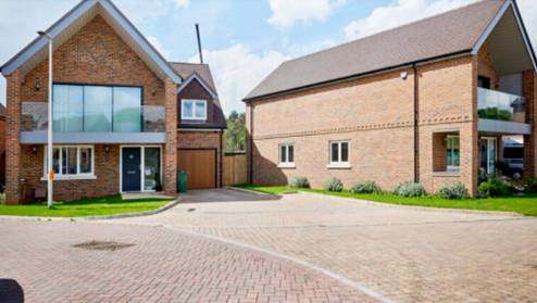 Darcliffe Homes provide a sustainable solution with Brett's Alpha Flow permeable paving, complement the rural backdrop of their prestigious development.