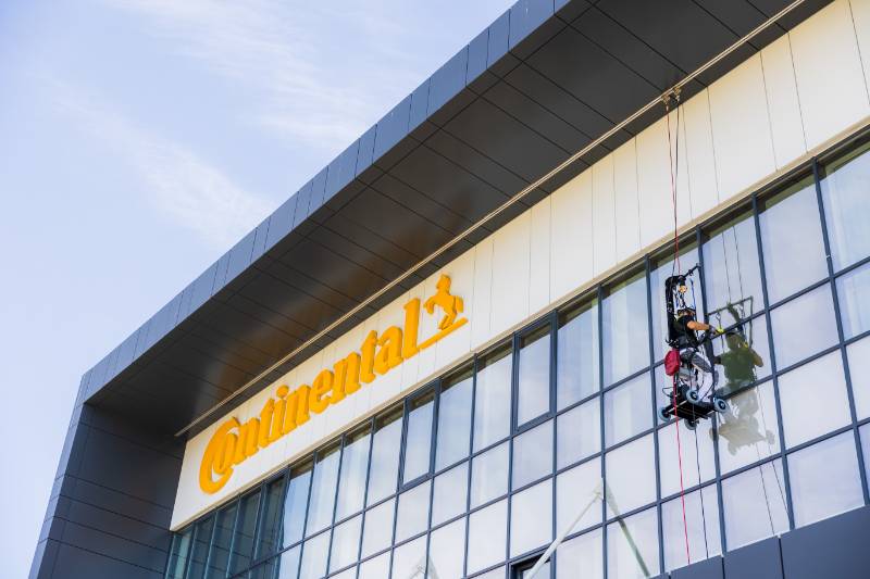 SafeAccess C Concealed Rail | Suspended Work at Height - Fall Arrest Rail System