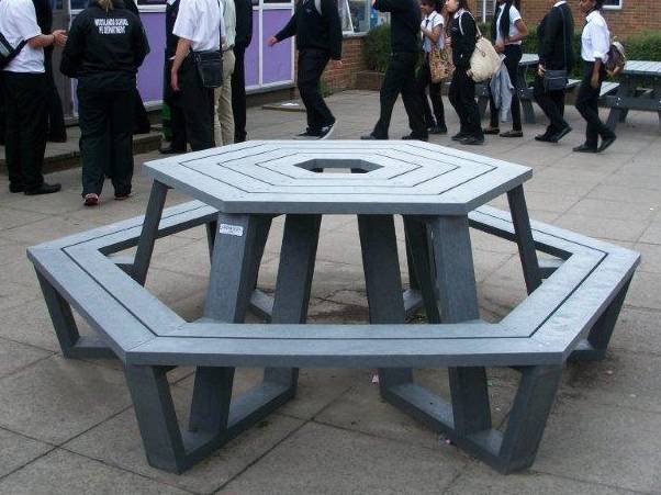 Roma hexagonal picnic table