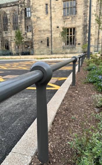 ASF Buckden Recycled Cast Iron Knee Rail, Rochdale Town Hall