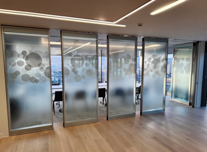 Dorma Variflex Glass Semi automatic Acoustic moveable wall - Belfast office adds flexible space
