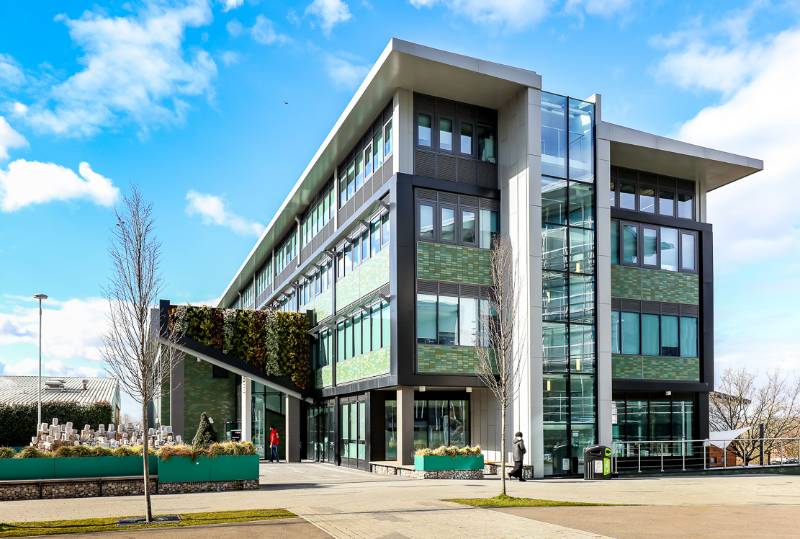 Orbis OS241 Balustrades for Middlesex University's Ritterman Building