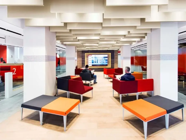 Santander Bank Office