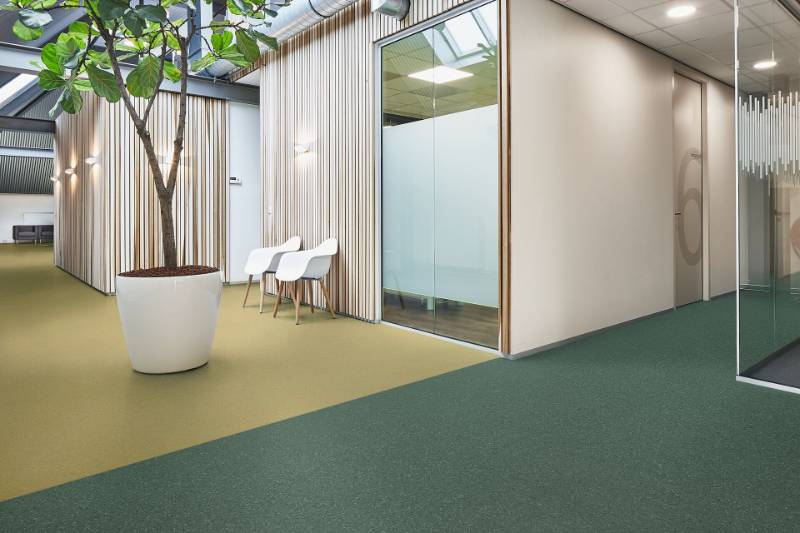 Resilient floor coverings