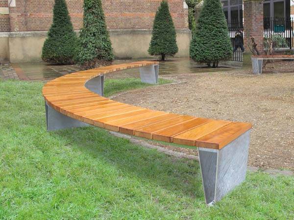 Veeva Curved Benches