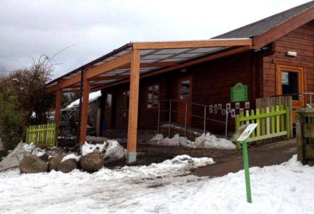 Tarnhow Mono Wall Mounted Timber Canopy
