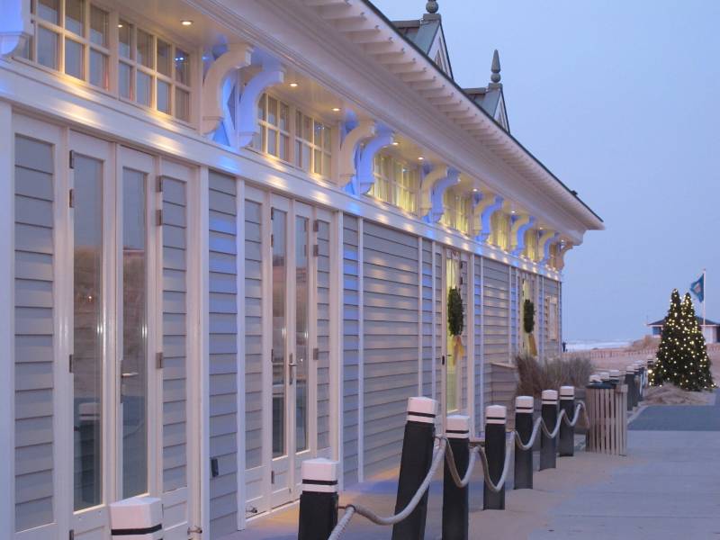 Accoya wood at Breakers Beach restaurant, The Netherlands