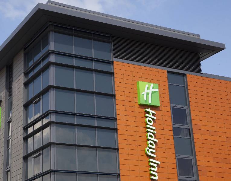 Kingfisher Louvres - Holiday Inn Express