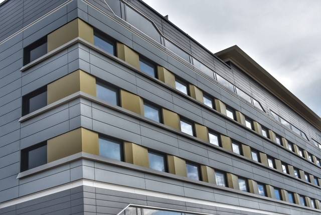 Vantage® IP (Interlocking Plank) Rainscreen  Cladding System - Rainscreen Cladding System
