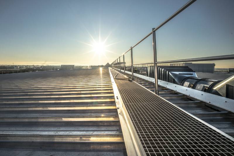 Manchester Airport  - Ascent Aluminium Roof Walkway